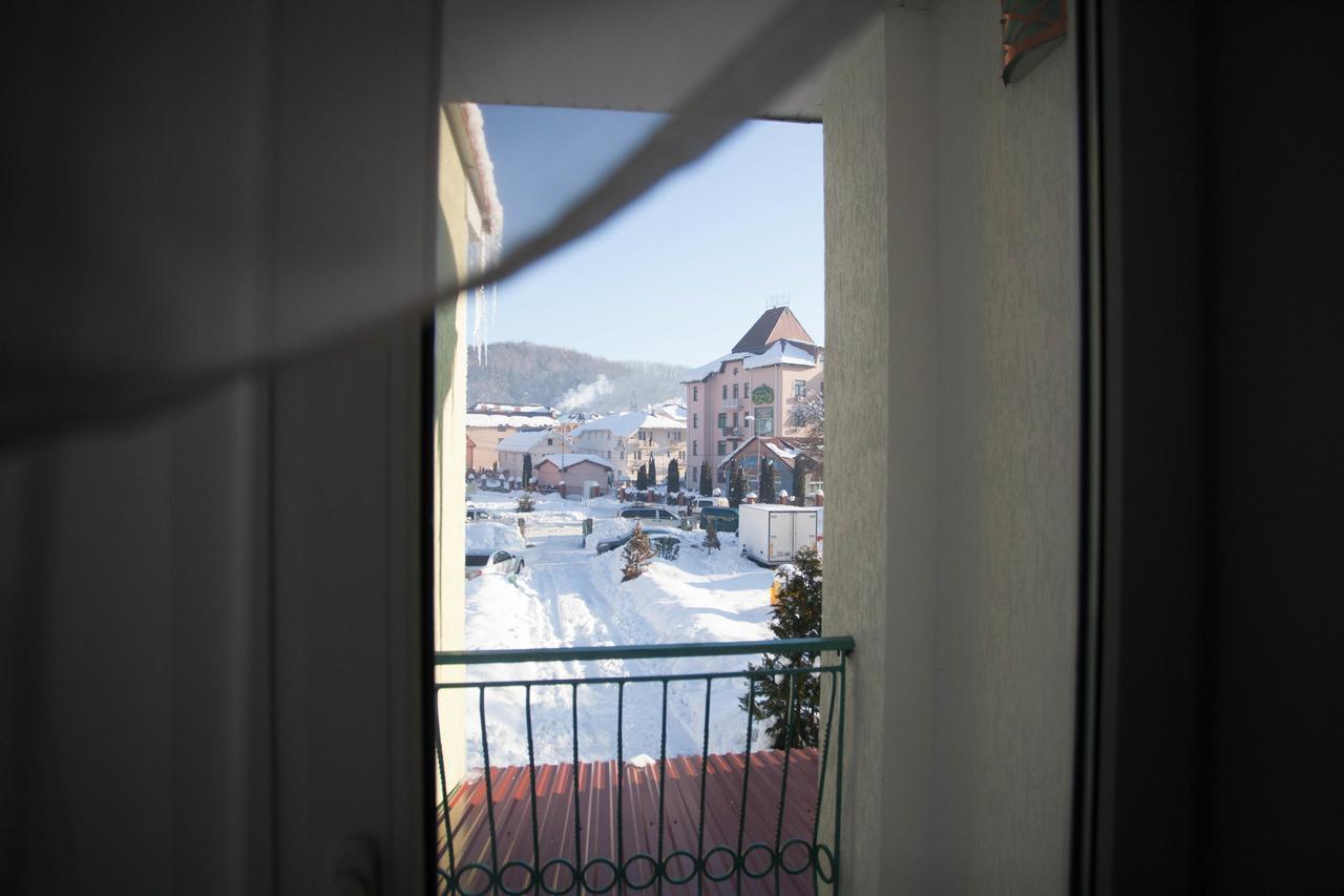 Smerichka Hotel Polyana  Bagian luar foto