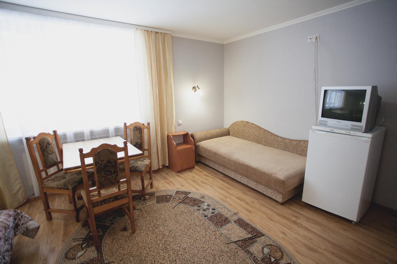 Smerichka Hotel Polyana  Bagian luar foto