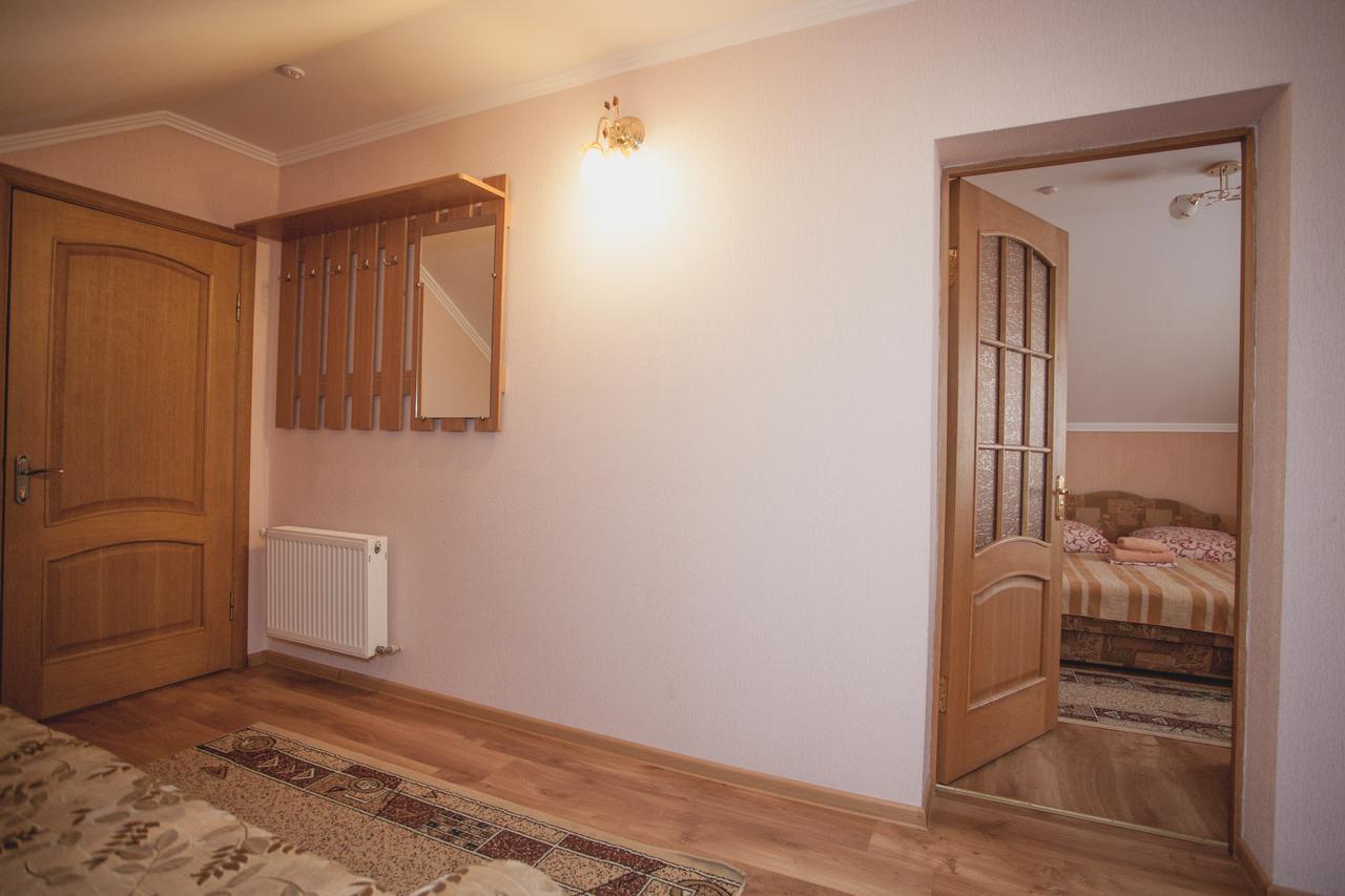 Smerichka Hotel Polyana  Bagian luar foto