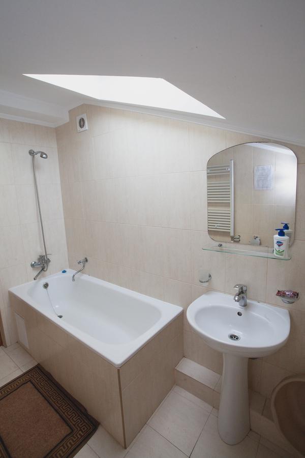Smerichka Hotel Polyana  Bagian luar foto