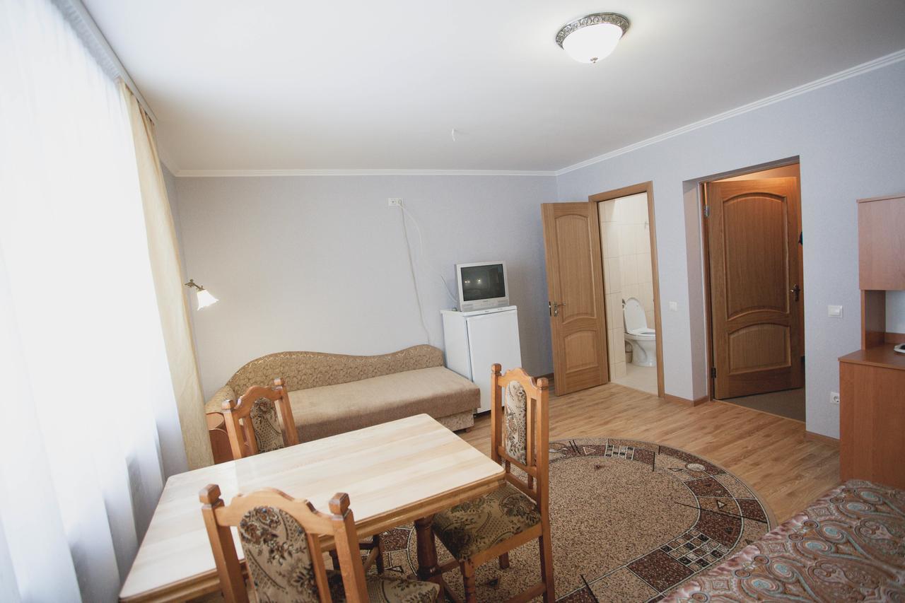 Smerichka Hotel Polyana  Bagian luar foto