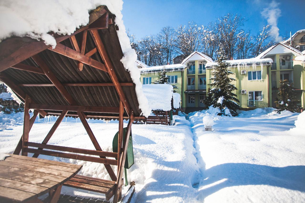 Smerichka Hotel Polyana  Bagian luar foto