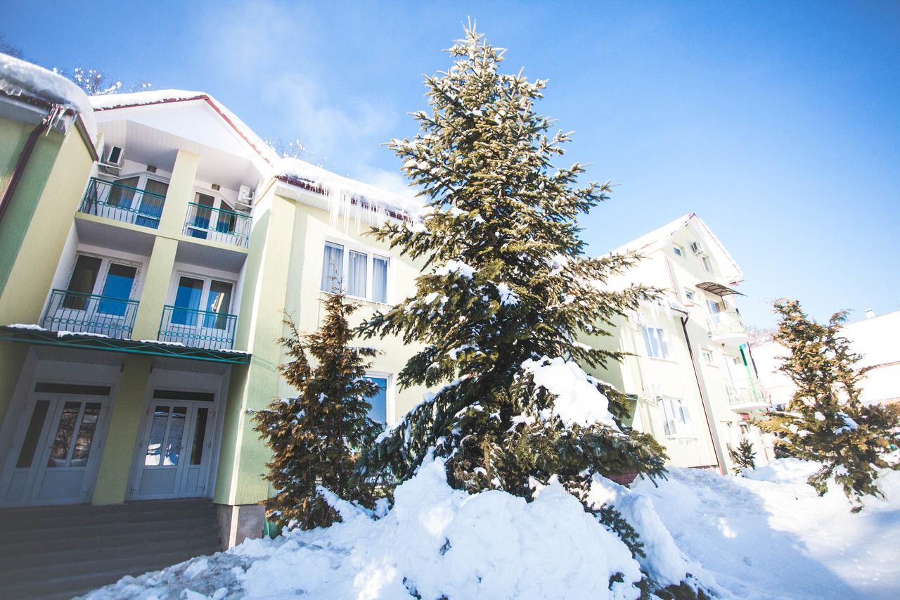 Smerichka Hotel Polyana  Bagian luar foto